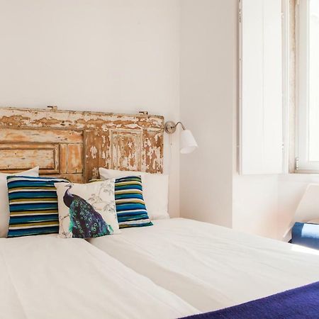 Cozy 1st Floor Flat Central Chiado District With Balconies&AC 19th Century building Lizbona Zewnętrze zdjęcie