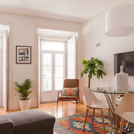 Cozy 1st Floor Flat Central Chiado District With Balconies&AC 19th Century building Lizbona Zewnętrze zdjęcie