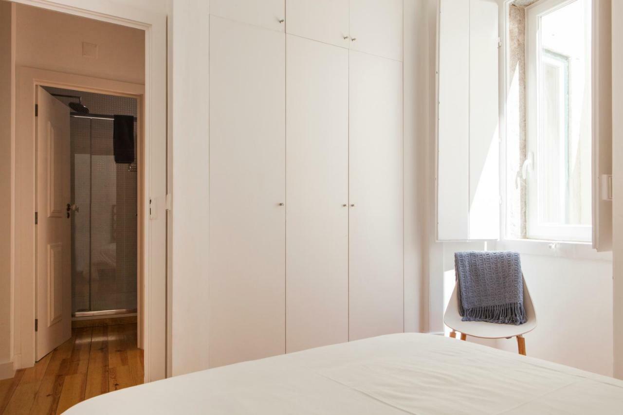 Cozy 1st Floor Flat Central Chiado District With Balconies&AC 19th Century building Lizbona Zewnętrze zdjęcie