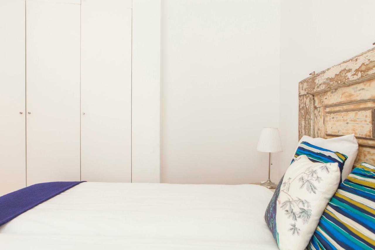 Cozy 1st Floor Flat Central Chiado District With Balconies&AC 19th Century building Lizbona Zewnętrze zdjęcie